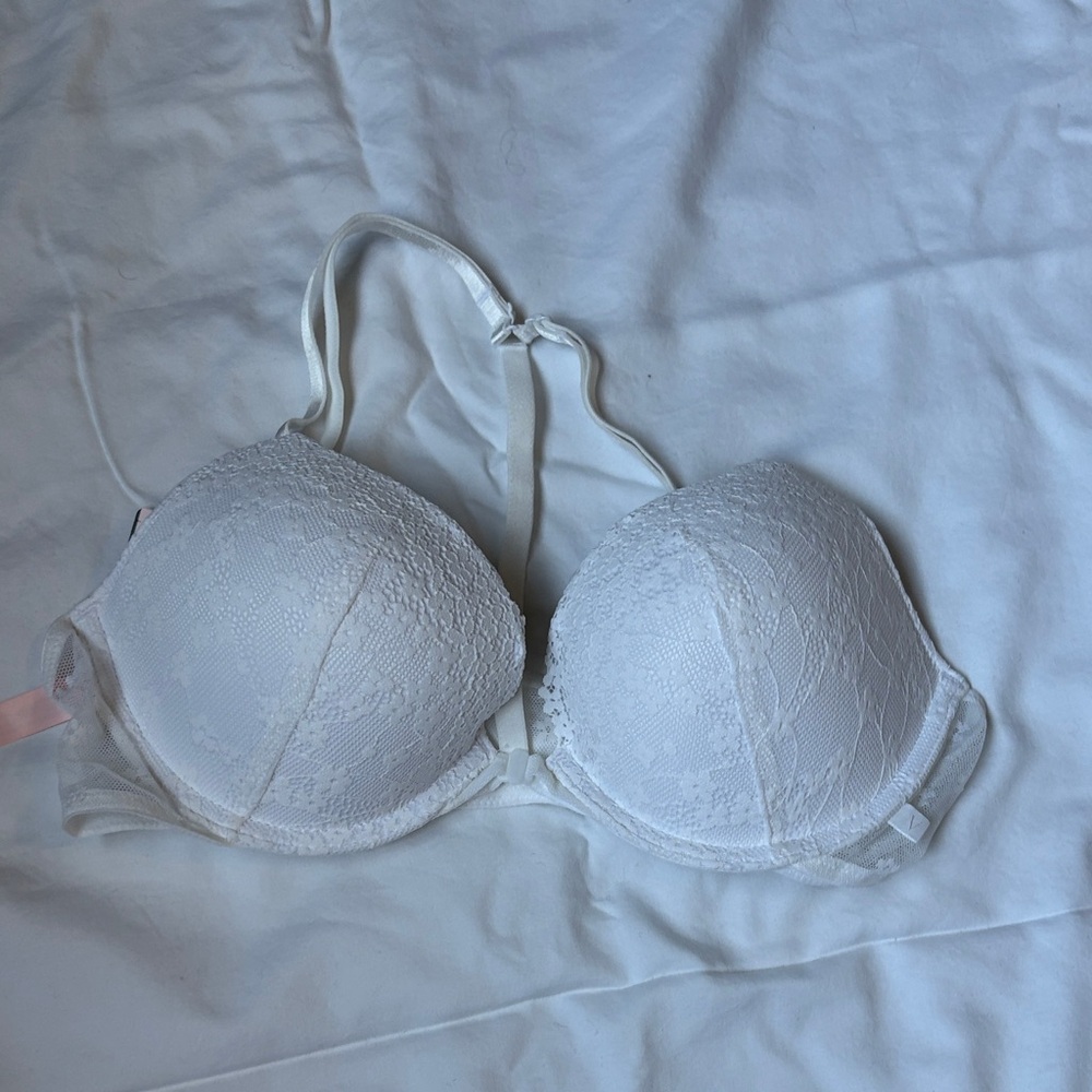 Victoria's Secret White Lace Bra push up